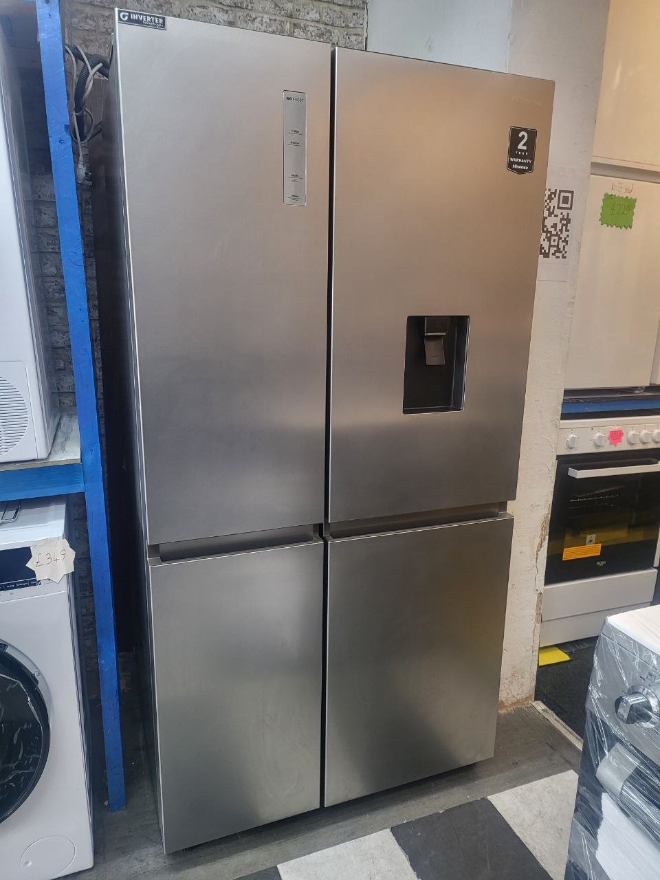 Hisense RS840N4WCE American Fridge Freezer in Stainless Steel with Water Non Plumbed Frost Free