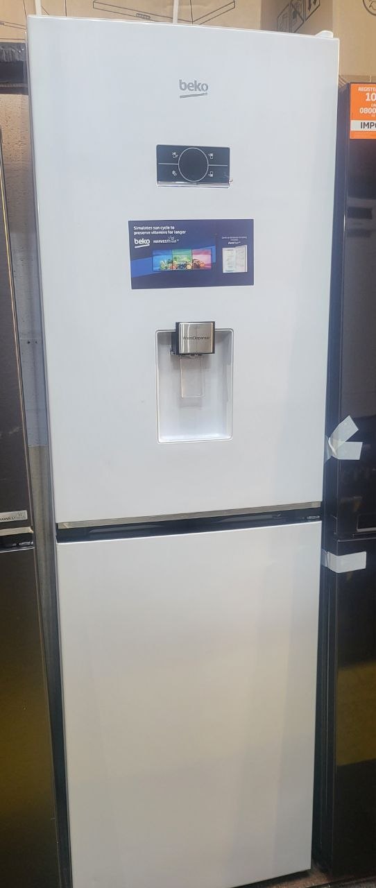 Beko Fridge/Freezer £369 H: 188 cm W: 58 cm Fridge: 95 cm Freezer: 90 cm