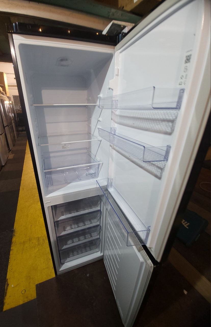 Beko Fridge/Freeze Black H:180 cm W: 54 cm Fridge: 90 cm Freezer: 86 cm