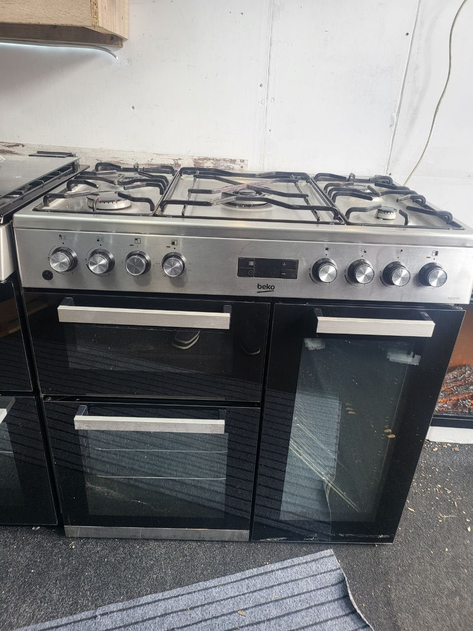 Beko Dual Fuel range cooker-Stainless steel Model : KDVF90