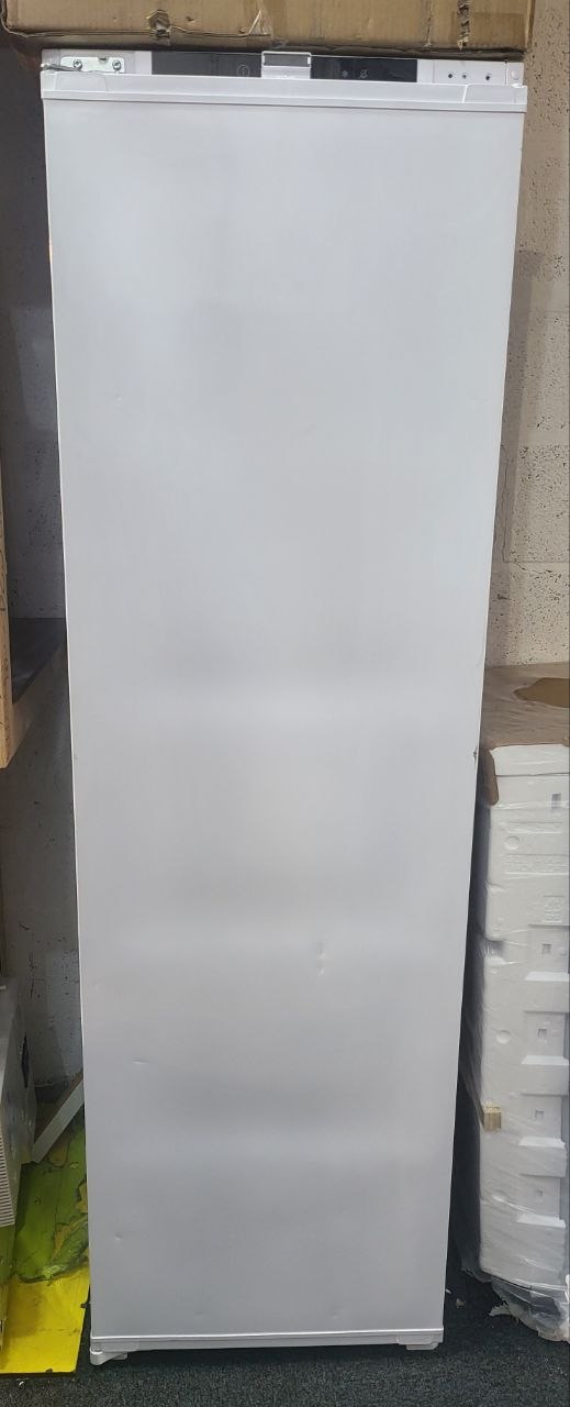Bloomberg integrated Tall Freezer 8 drawers