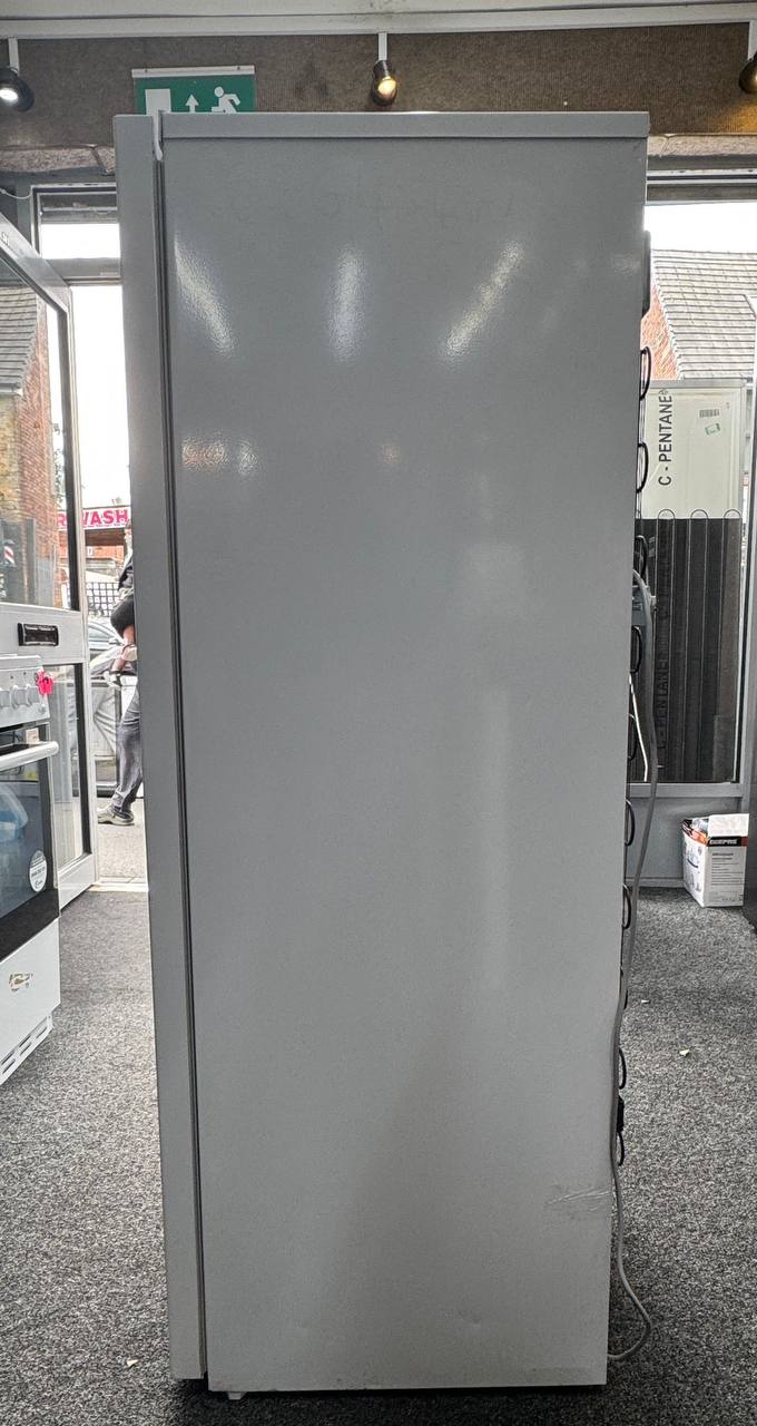 BEKO SILVER FRIDGE FREEZER