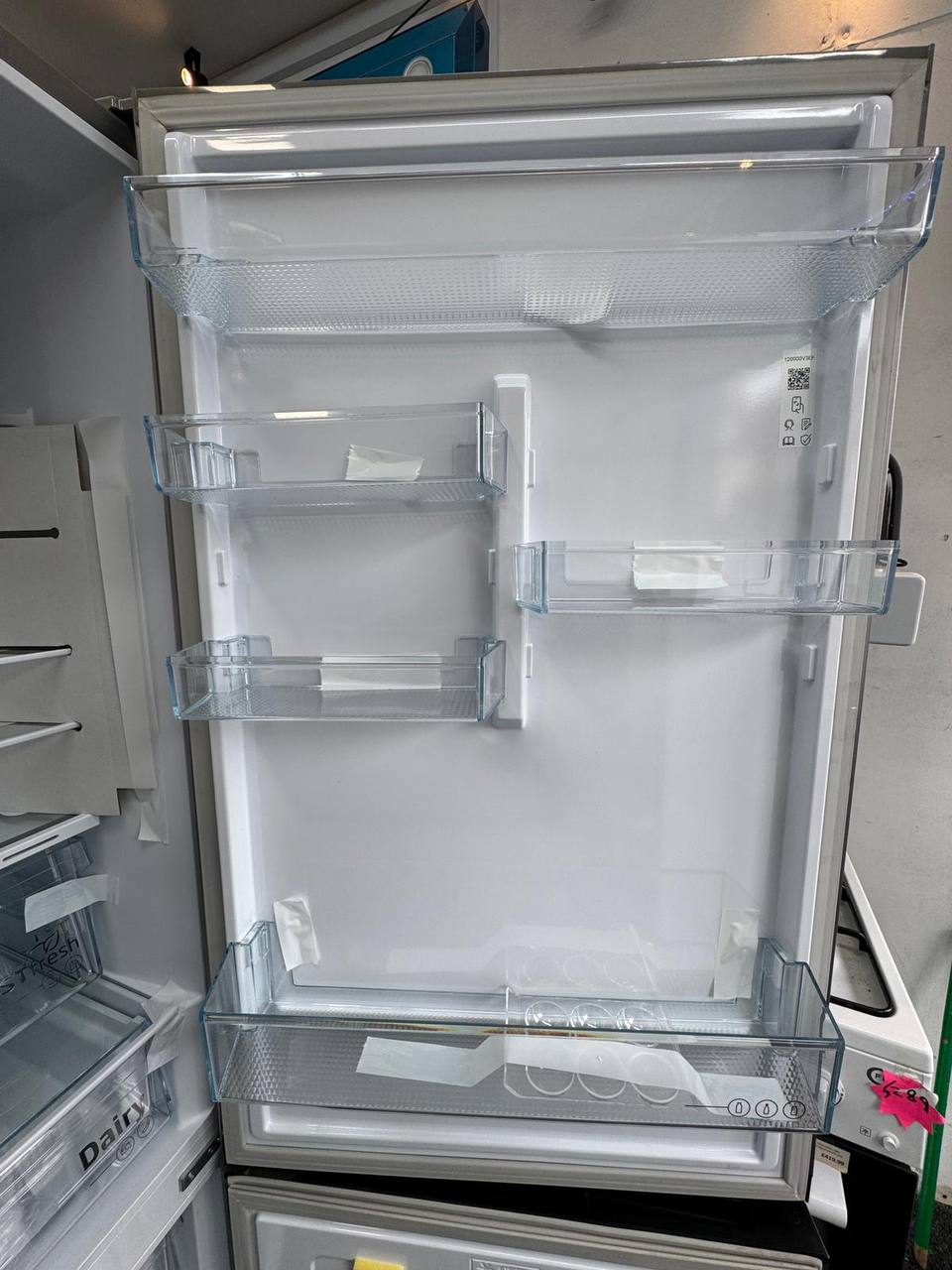 BEKO SILVER FRIDGE FREEZER