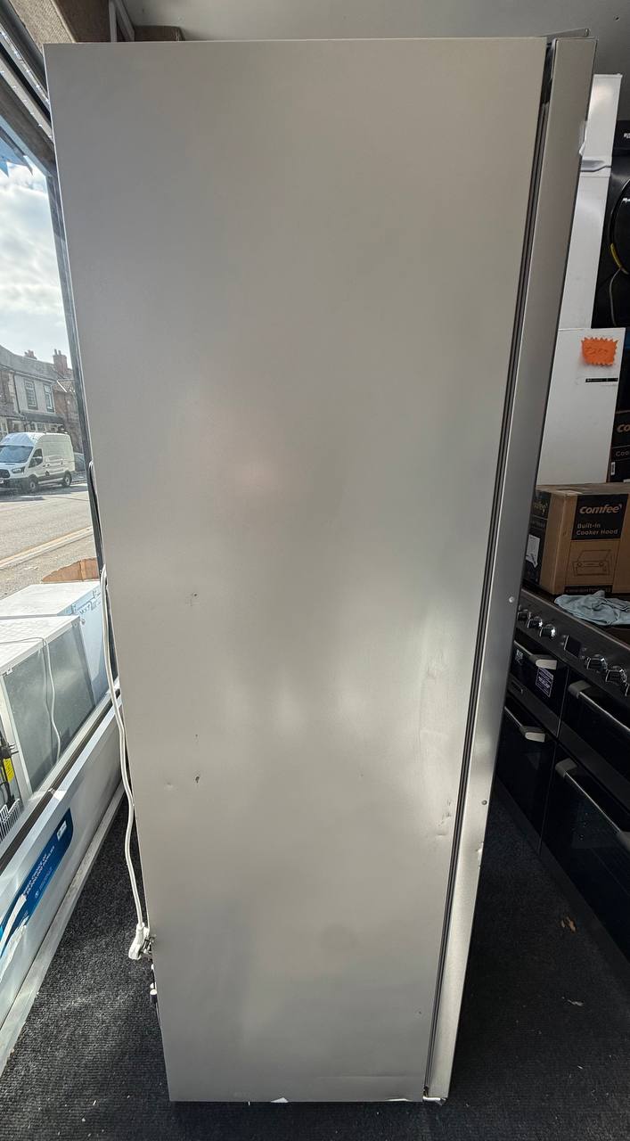 AEG AGB728E5NX - Stainless steel Freestanding Frost Free Freezer