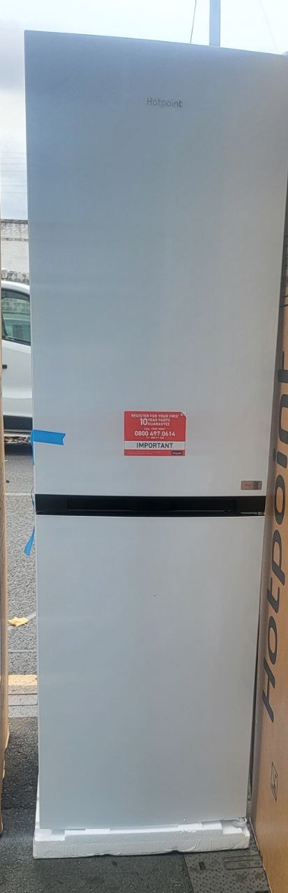 HOTPOINT Total No Frost VitalCare HPKF 3241 W4UK 50/50 Fridge Freezer - White