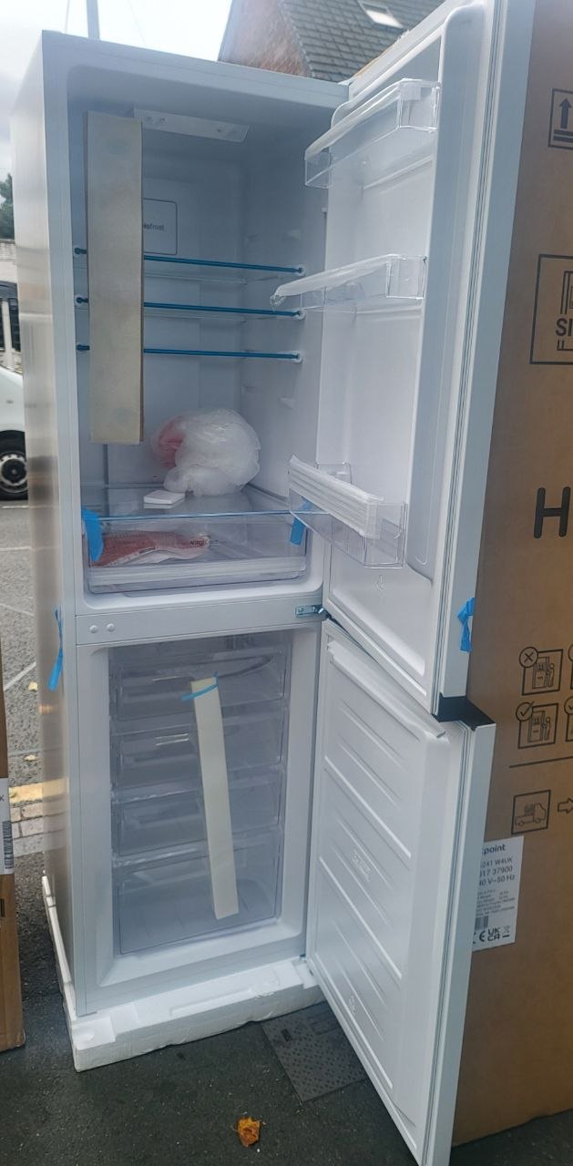 HOTPOINT Total No Frost VitalCare HPKF 3241 W4UK 50/50 Fridge Freezer - White
