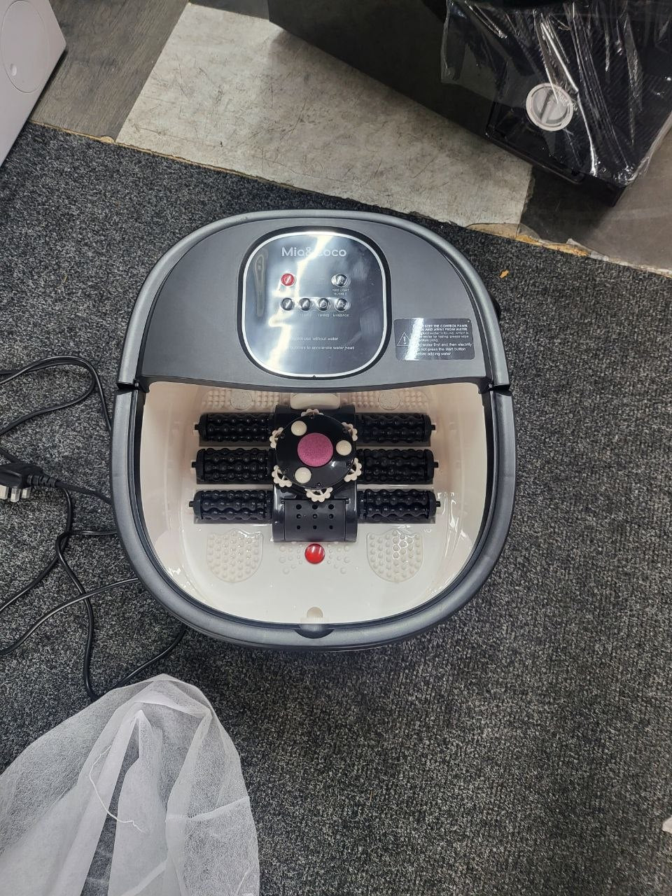The ASIN B0BB5DJF43 identifies an electric Foot Spa Bath with Automatic Massage and Heating Function