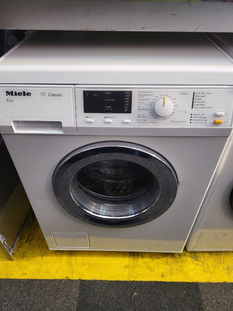 Miele classic 9kg washing machine 1600 rpm