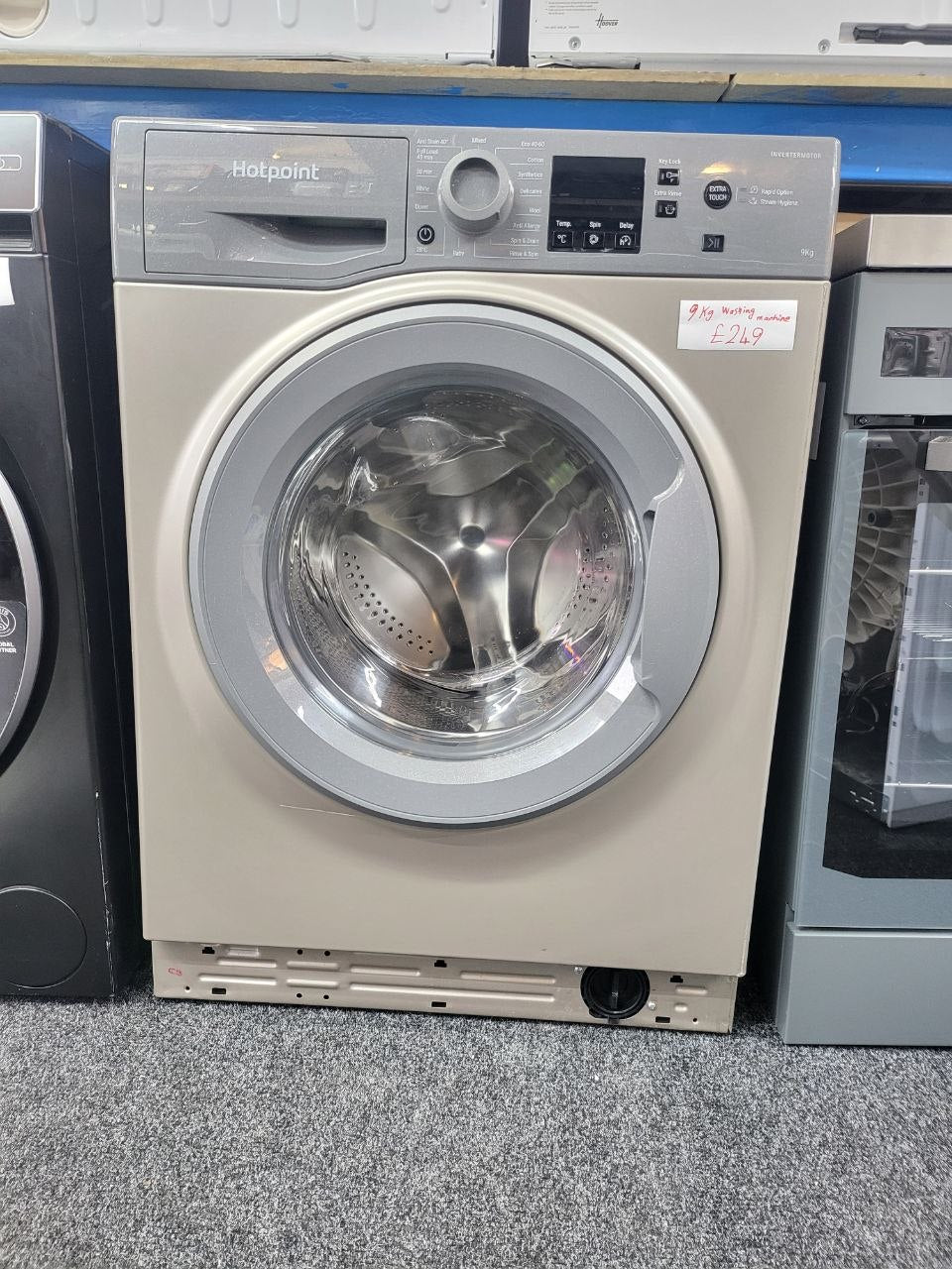 Hotpoint 9kg washing machine £239