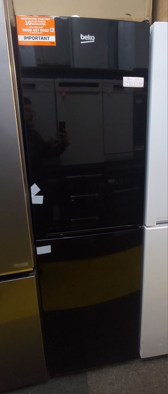 Beko Fridge/Freezer £299 H: 185 cm W: 54 cm Fridge: 90 cm Freezer: 85 cm