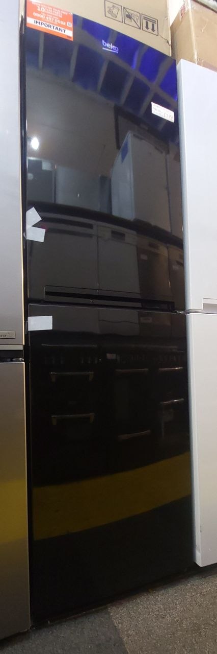Beko Fridge/Freezer £299 H: 185 cm W: 54 cm Fridge: 90 cm Freezer: 85 cm