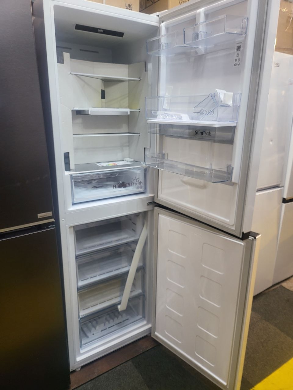 Beko Fridge/Freezer £369 H: 188 cm W: 58 cm Fridge: 95 cm Freezer: 90 cm