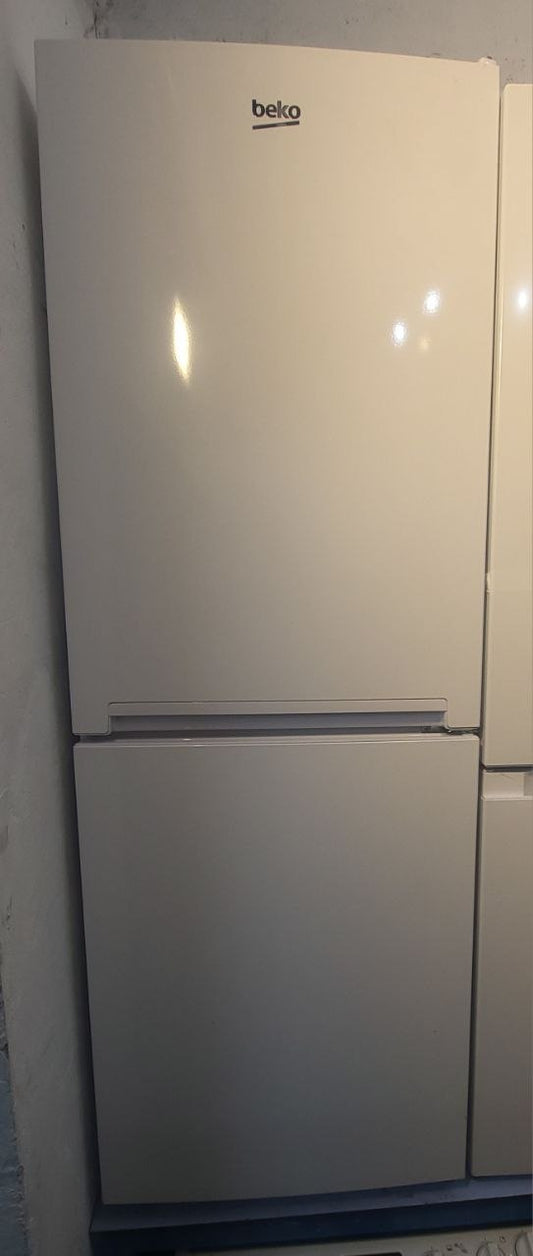 Beko Fridge/Freezer £229 H: 150 cm W: 54 cm Fridge: 78 cm Freezer: 68 cm