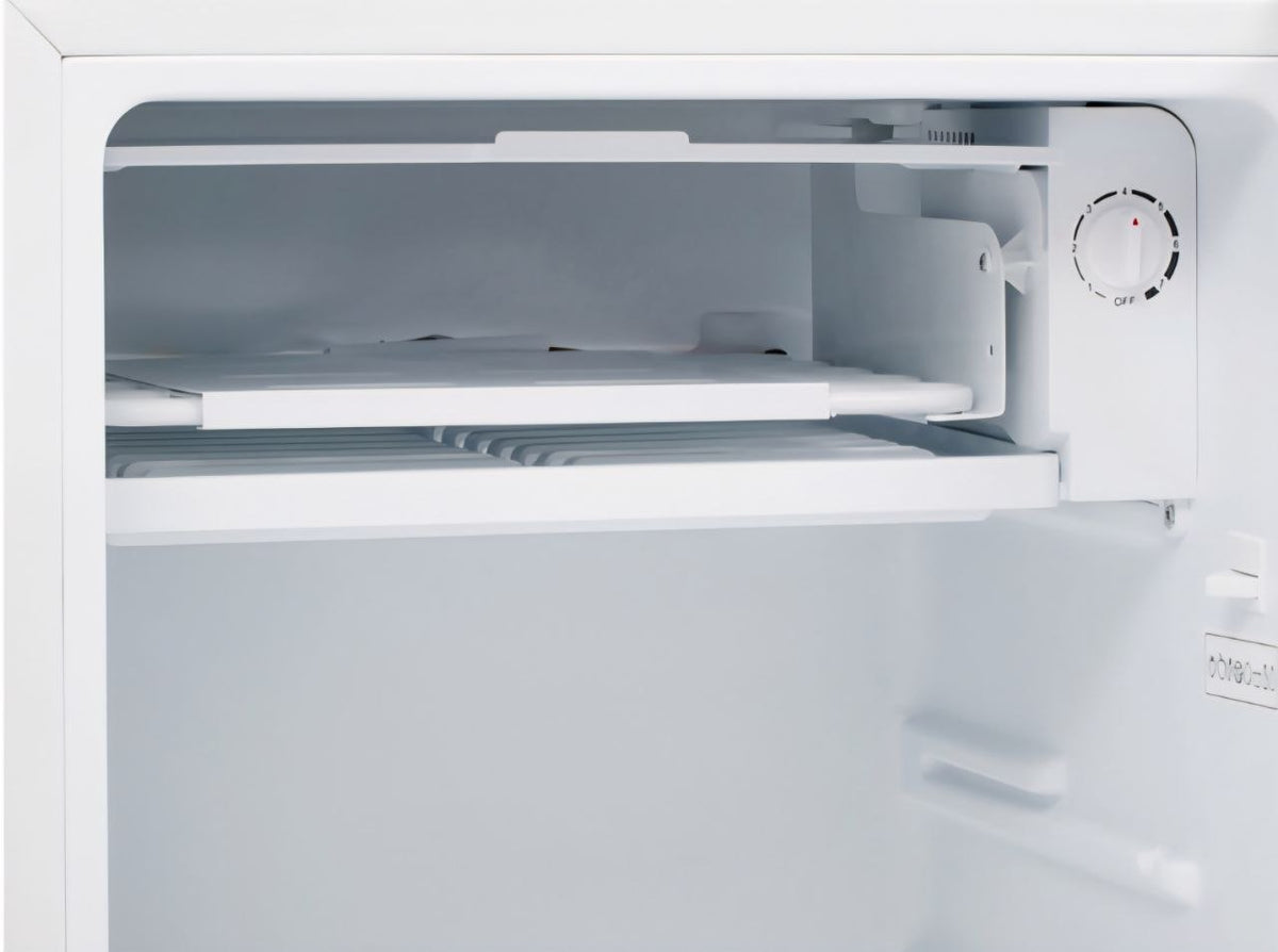 Willow Appliances W48UFIW White 90L Under Counter Fridge with Chill Box £119