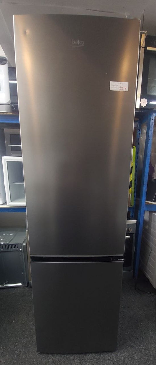 Beko Fridge/Freezer H: 200 cm W: 59 cm Fridge: 120 cm Freezer: 75 cm