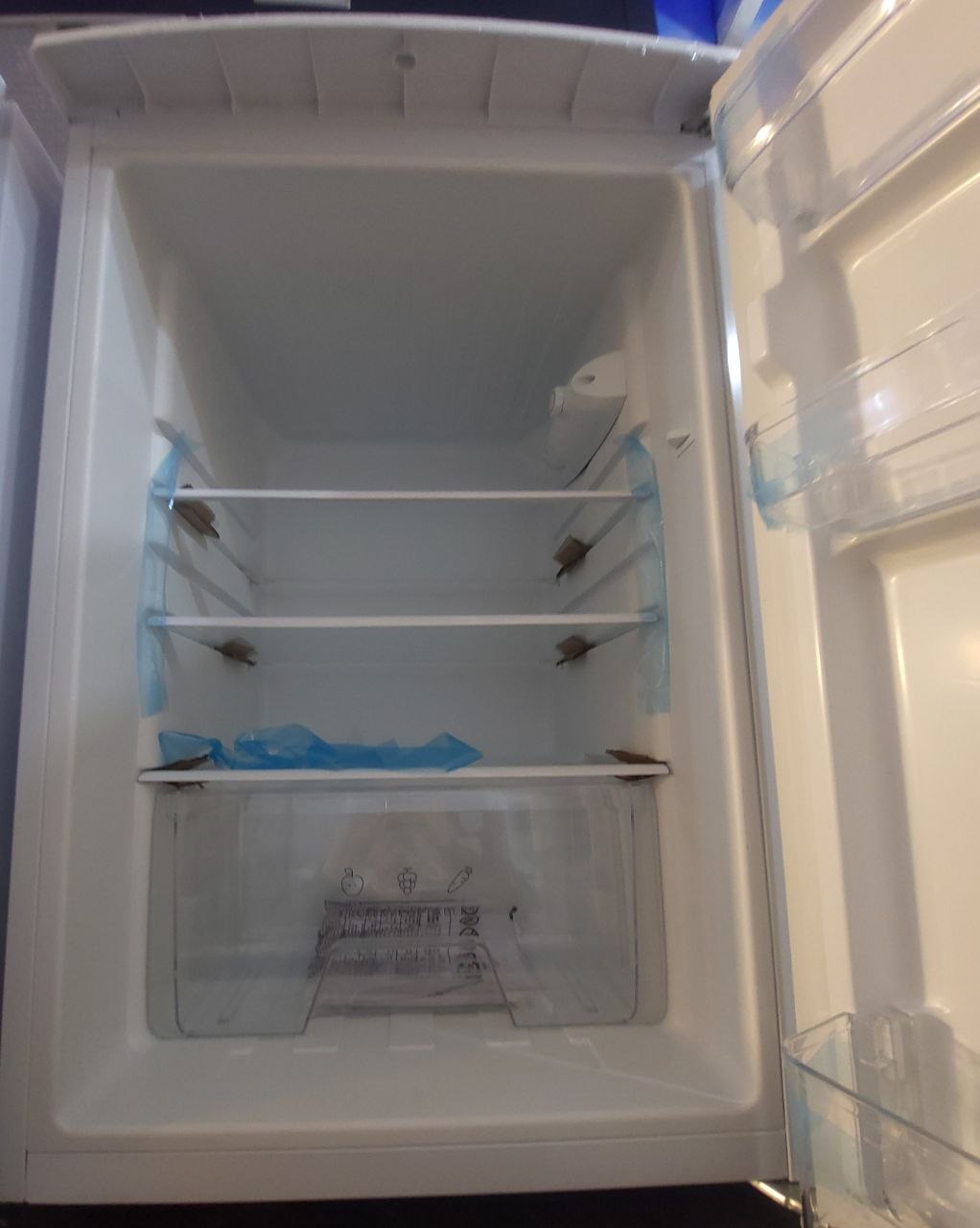 Midea Undercounter Fridge&nbsp; H: 80 cm W: 53 cm