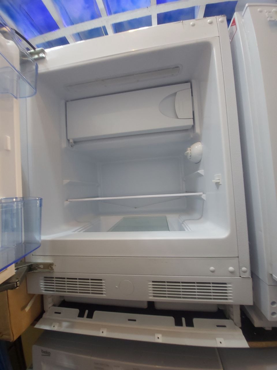 Iceking integrated Undercounter Fridge/Freezer&nbsp;