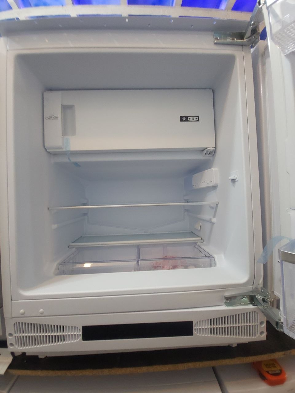 SIA integrated Undercounter Fridge Freezer&nbsp; H: 80 cm W: 60 cm