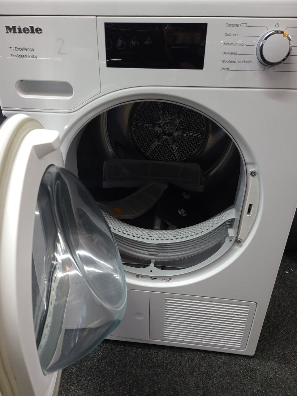 Miele 8kg dryer Heat Pump Used in great condition