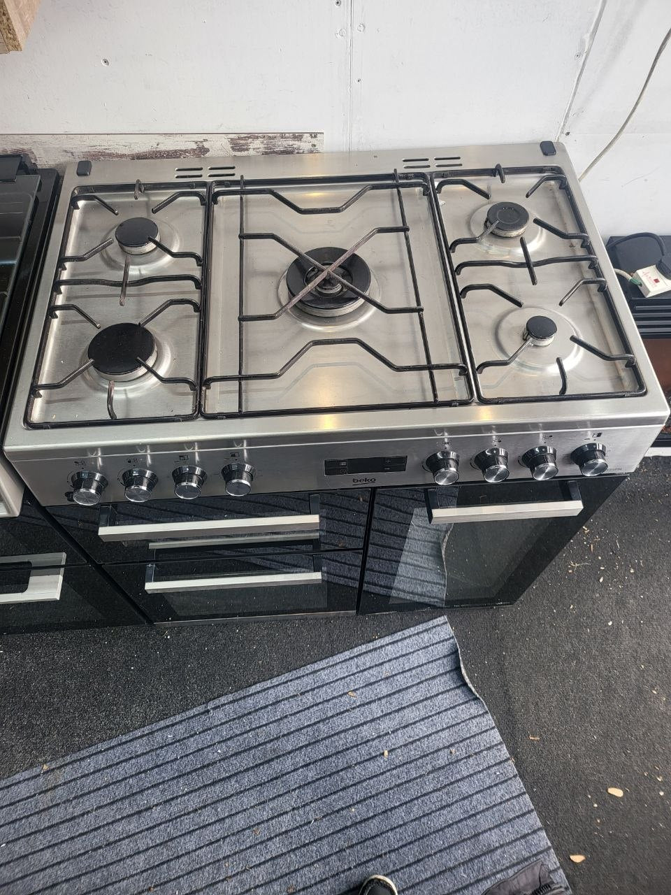 Beko Dual Fuel range cooker-Stainless steel  Model : KDVF90