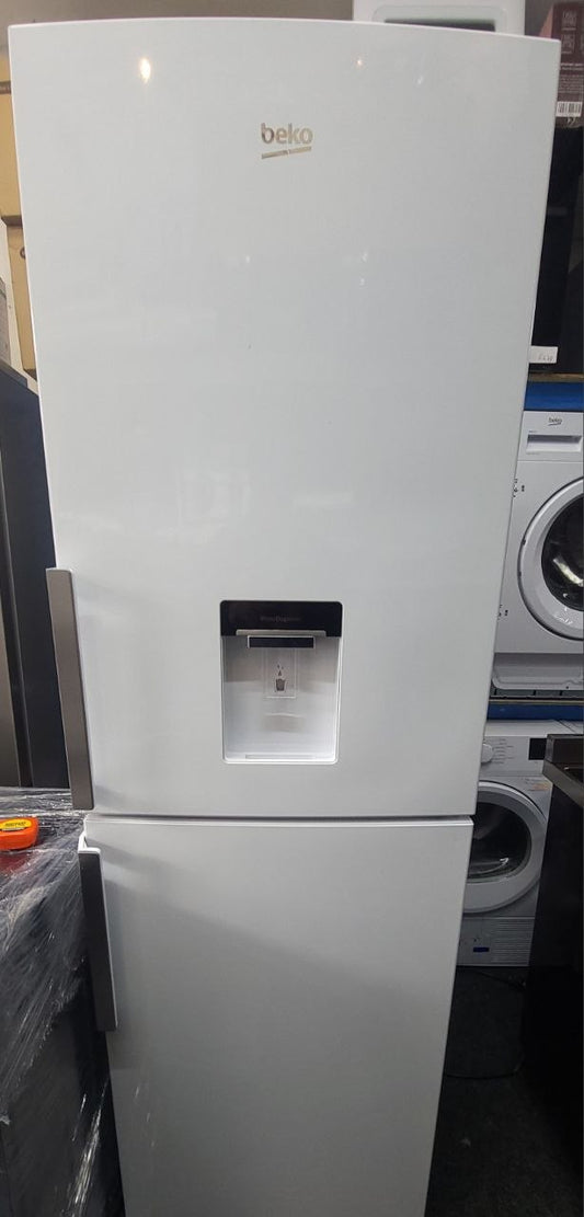Beko Fridge/Freezer H: 190cm W: 59cm Fridge: 90cm Freezer: 96cm