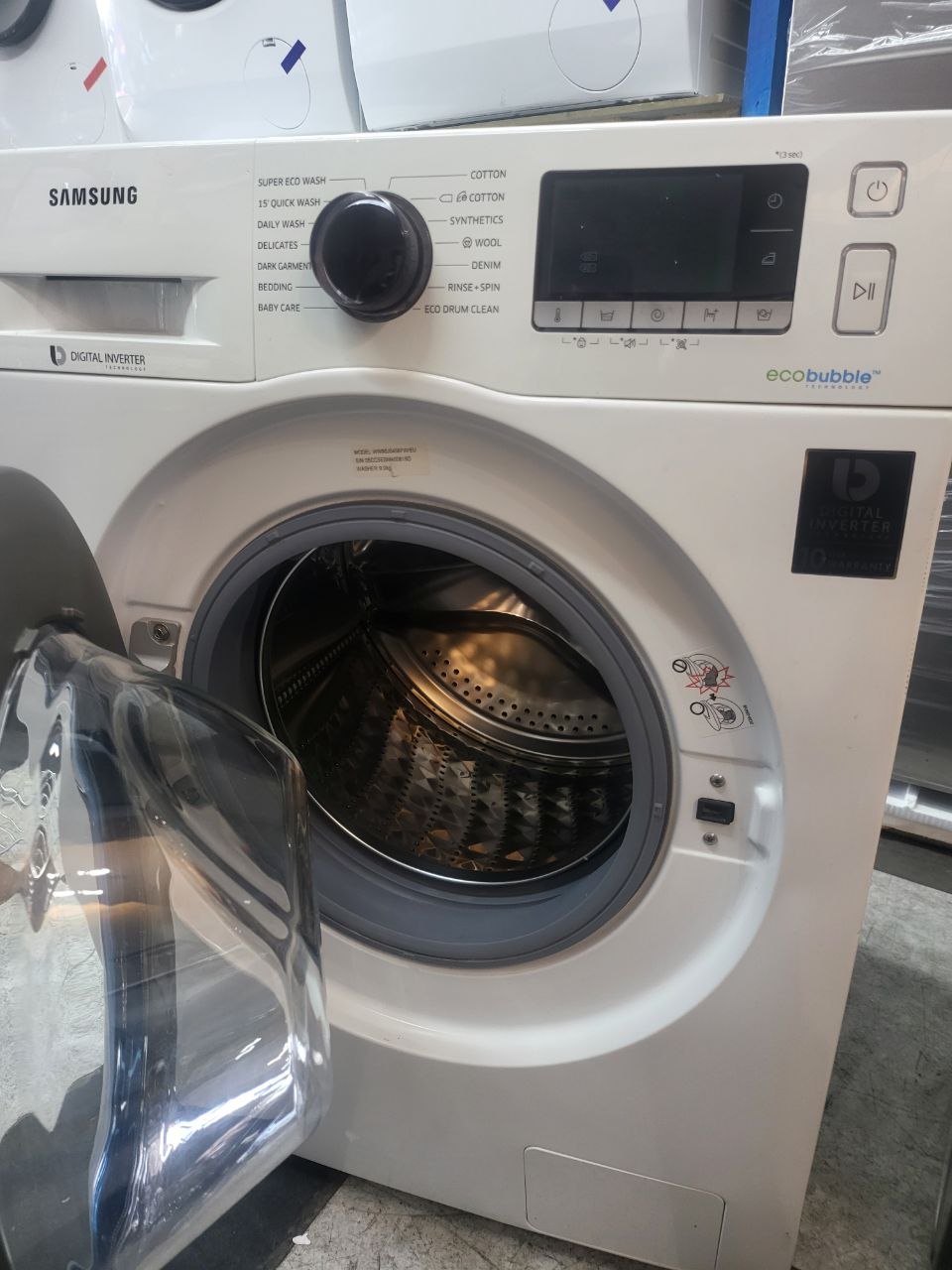 Samsung 9kg washing machine 1400 rpm Series 5 AI Digital inverter