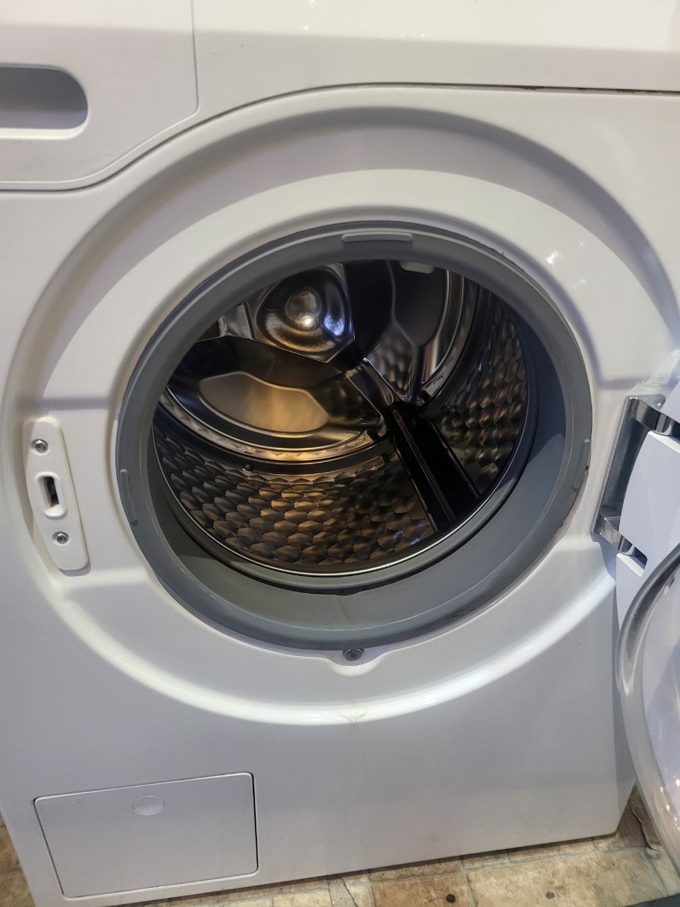 MIELE Washing Machine 8kg