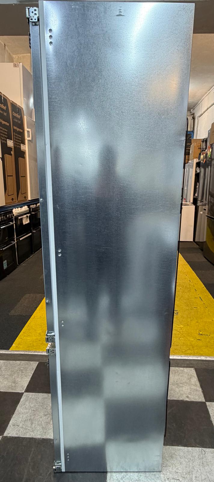 Neff N70 KB7966DD0 Fully Integrated 70/30 Fridge-Freezer – Fixed Hinge