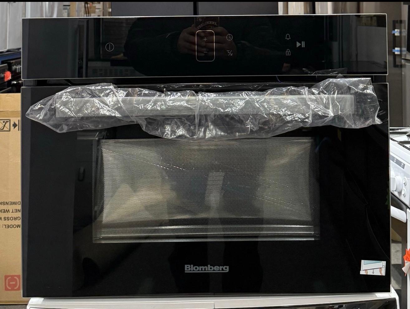 ‏ ROKW8370B Built-In Compact Microwave Oven in Stainless Steel