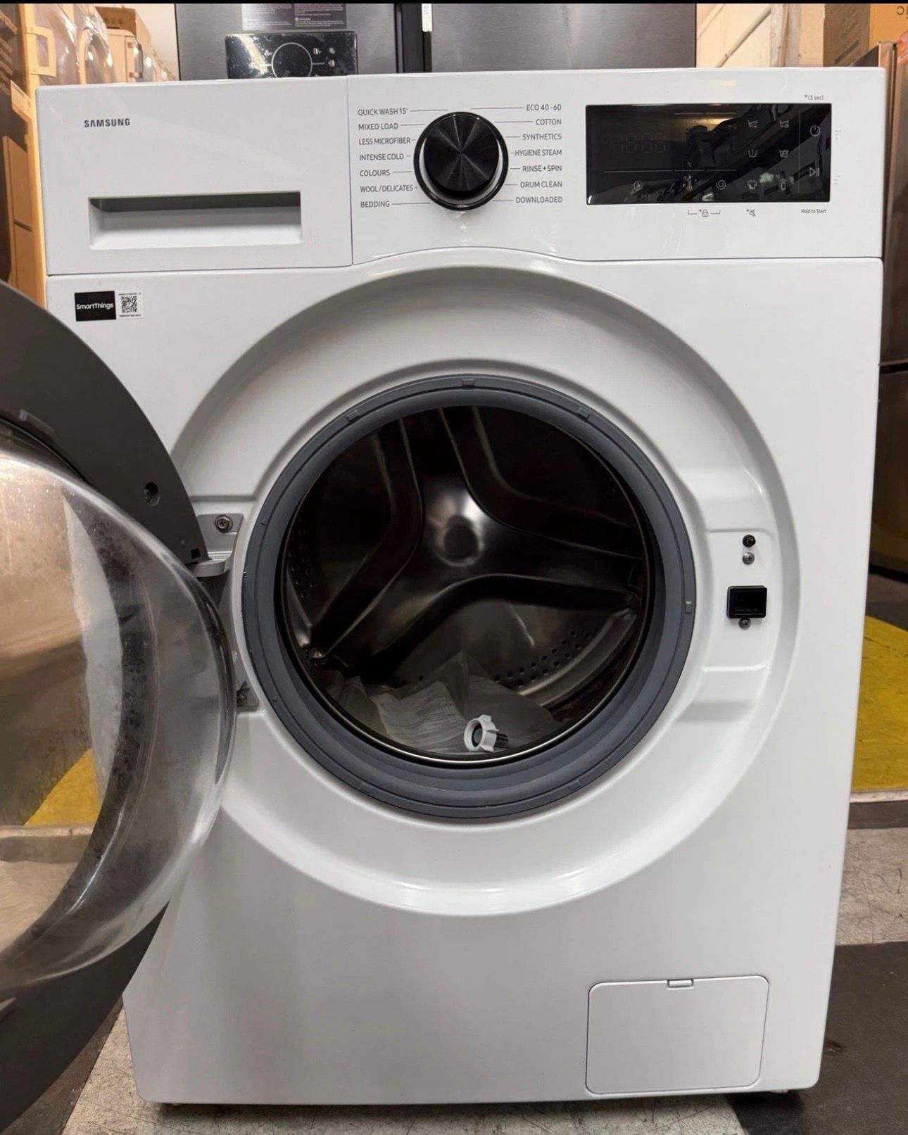 SAMSUNG Series 5 AI Energy WW90CGC04DAEEU WiFi-enabled 9kg Washing Machine