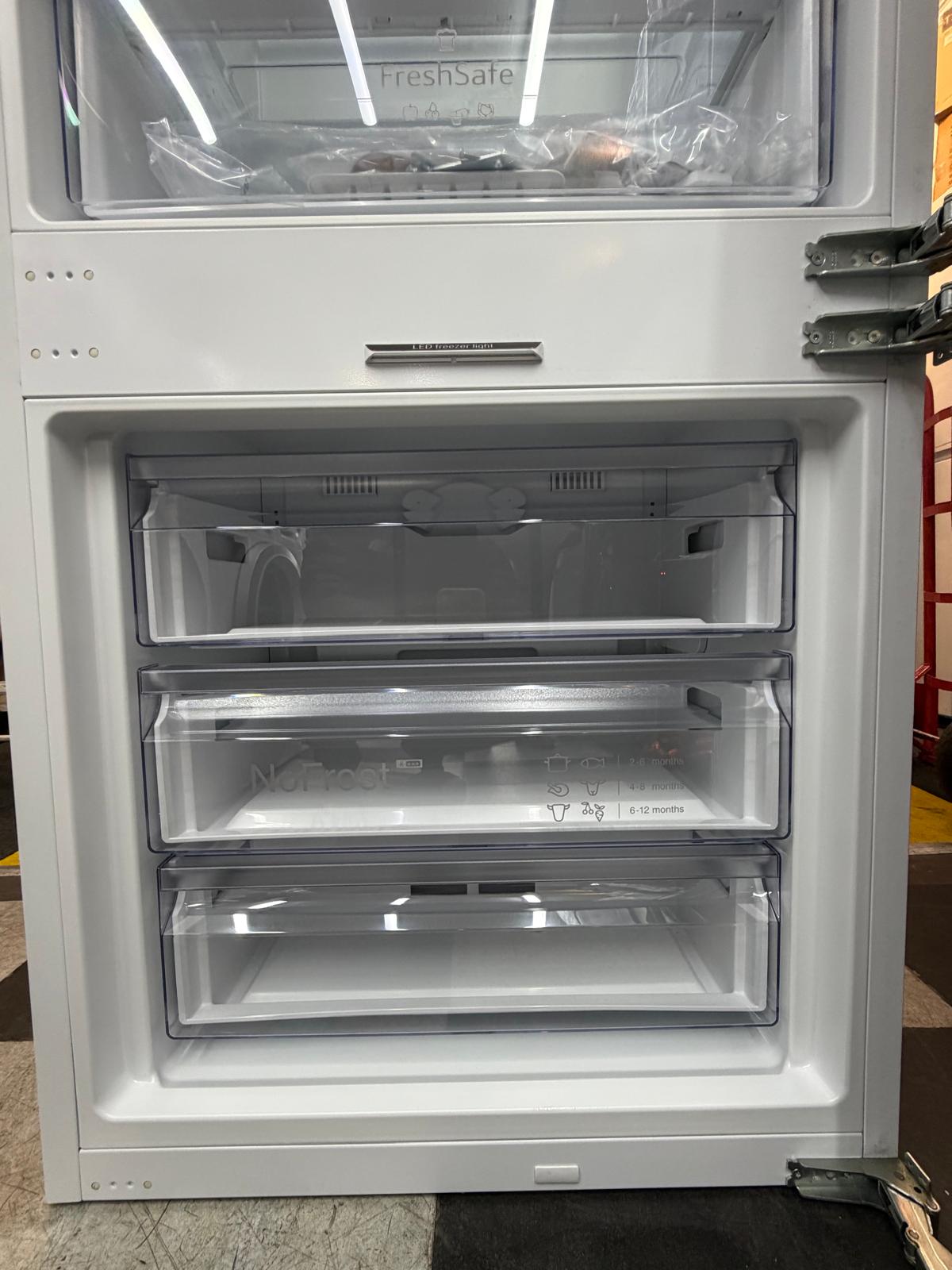 Neff N70 KB7966DD0 Fully Integrated 70/30 Fridge-Freezer – Fixed Hinge