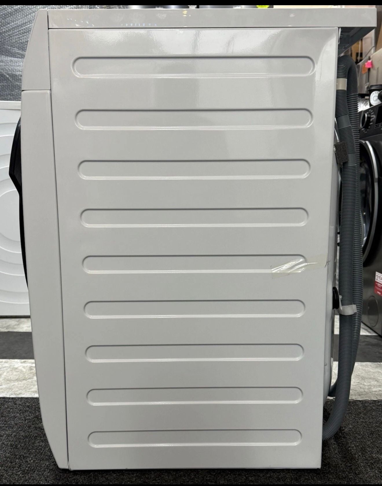 AEG 6000 UniversalDose LFR61144UD 10 kg 1400 rpm Washing Machine - White