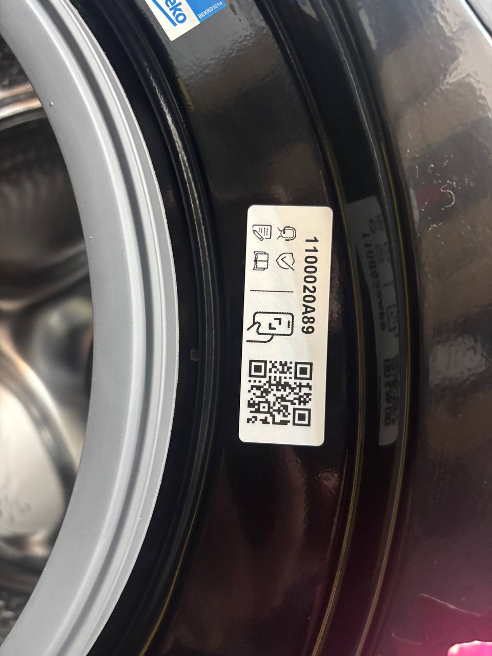 BMN3WT3841B black 8kg Beko washing machine