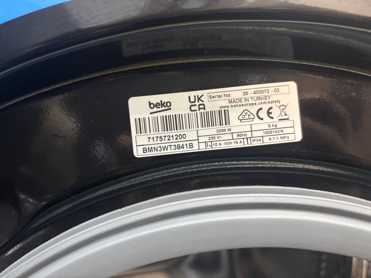 BMN3WT3841B black 8kg Beko washing machine
